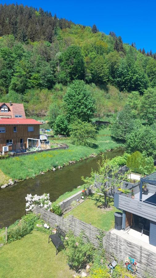 Ferienwohnung Am Enzufer Mit Balkon In Bad Wildbad Im Schwarzwald Εξωτερικό φωτογραφία